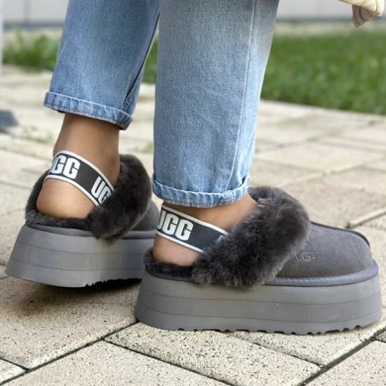 Зимние тапочки UGG Funkette Suede