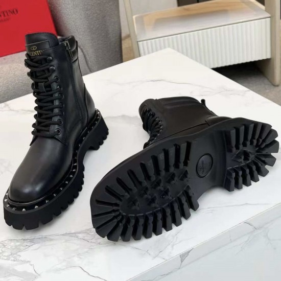 Ботинки Valentino Rockstud M-Way Beatle