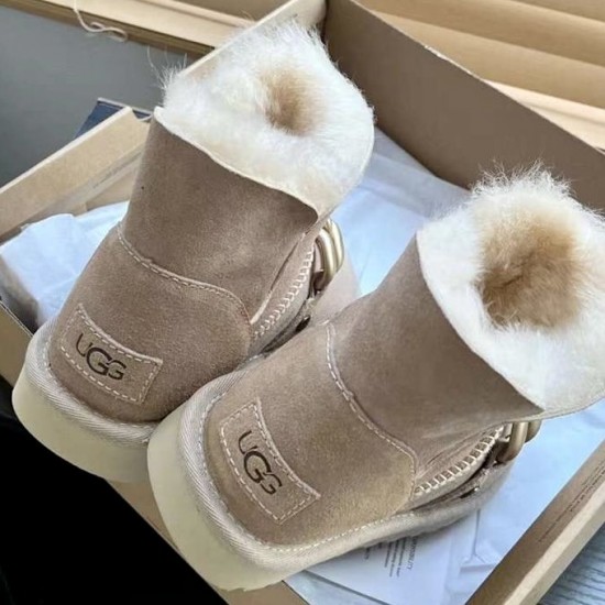 Зимние угги UGG с цепочкой