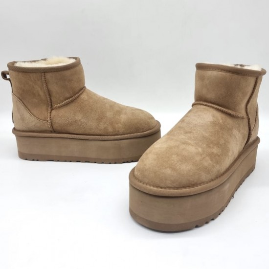 Зимние ботинки UGG на платформе