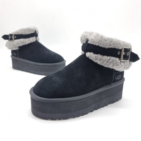 Зимние угги UGG с меховой отделкой