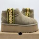 Зимние угги UGG Classic Ultra Mini с вышивкой