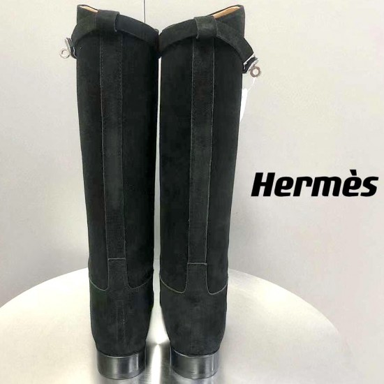 Замшевые сапоги Hermes Jumping с культовой пряжкой