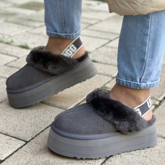 Зимние тапочки UGG Funkette Suede