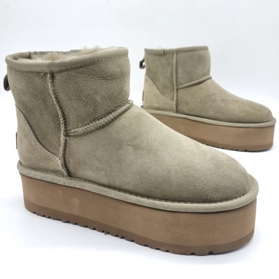 Зимние ботинки UGG на платформе