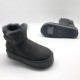 Зимние угги UGG Classic Mini с ремешком