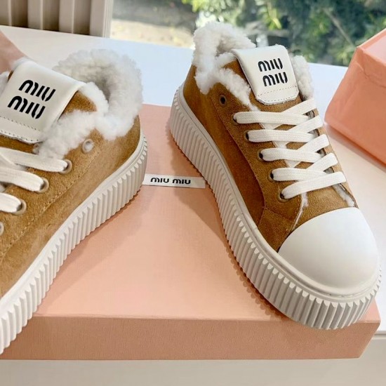 Зимние кроссовки Miu Miu из замши