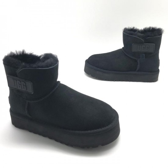 Зимние угги UGG Classic Mini с ремешком