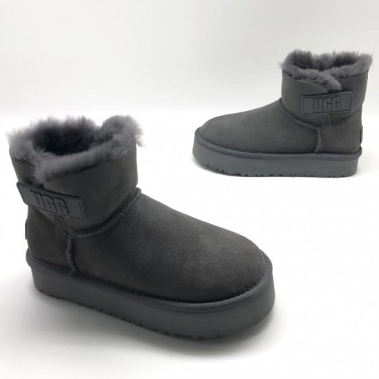 Зимние угги UGG Classic Mini с ремешком