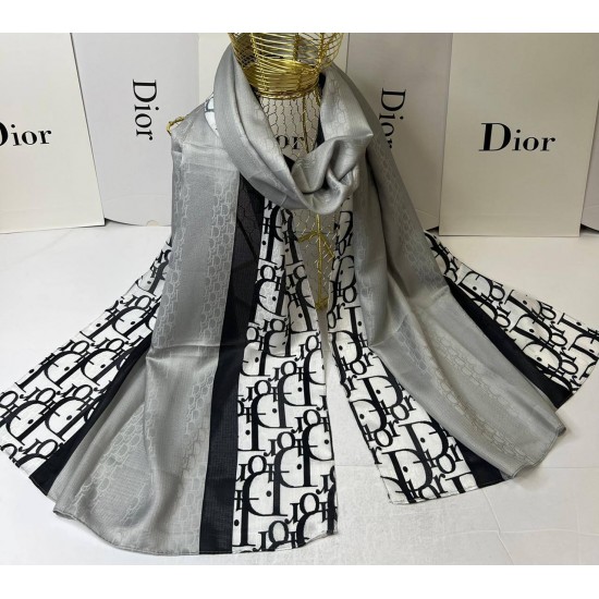 Платок Christian Dior