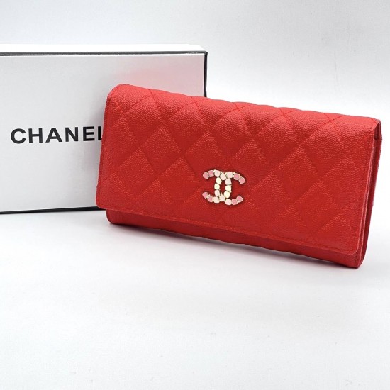 Кошелек Chanel красный из зернистой кожи со стеганым узором