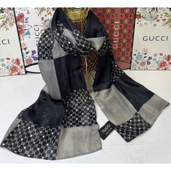 Платок Gucci