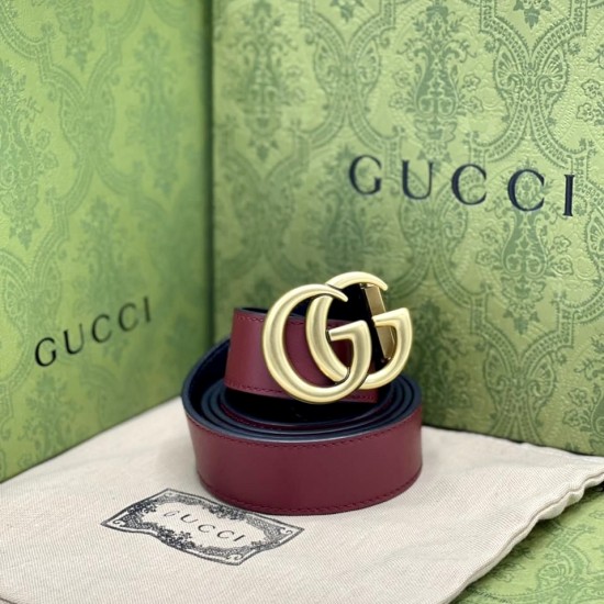 Ремень Gucci красный с золотистой пряжкой