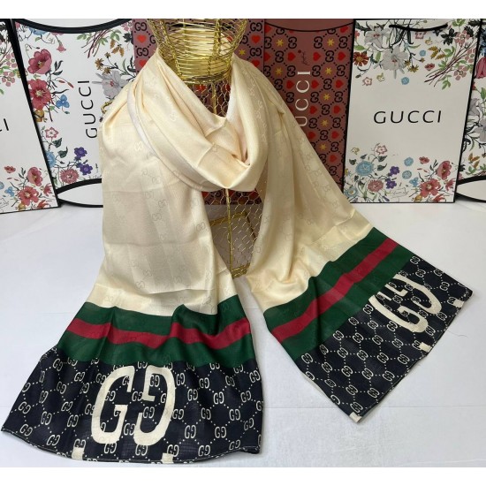 Платок Gucci