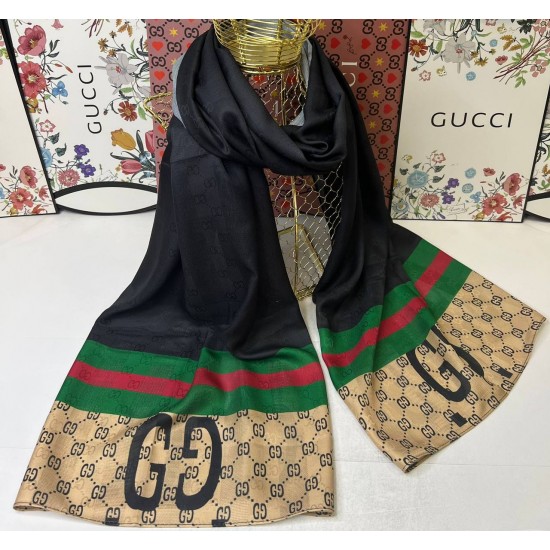 Платок Gucci