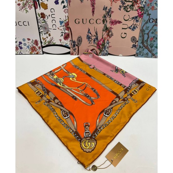 Платок Gucci