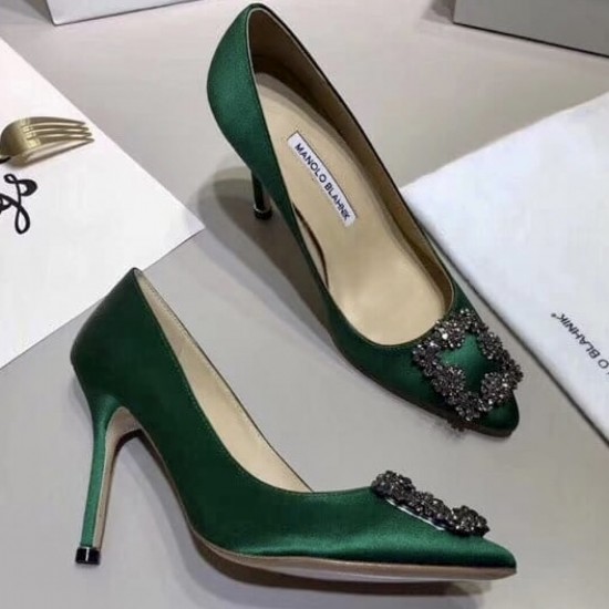 Атласные туфли-лодочки Manolo Blahnik Hangisi 90 с пряжкой