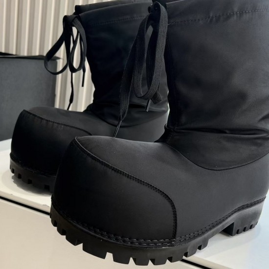 Зимние ботинки Balenciaga Alaska