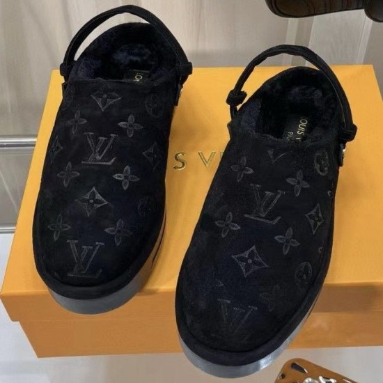 Шлепанцы, мюли Клоги Louis Vuitton Aspen с мехом