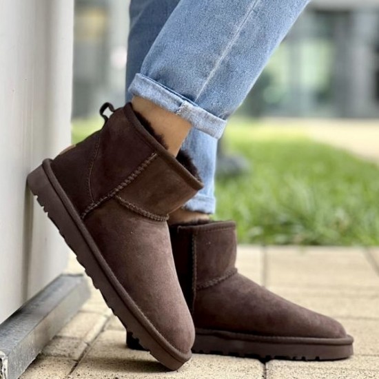 Зимние угги UGG Classic Mini