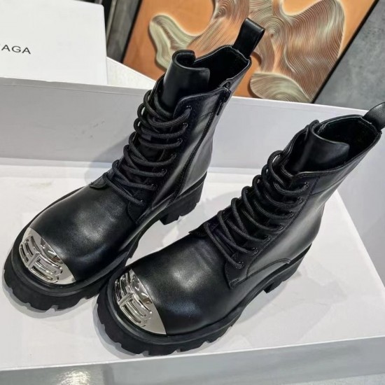 Кожаные ботинки Balenciaga со шнуровкой