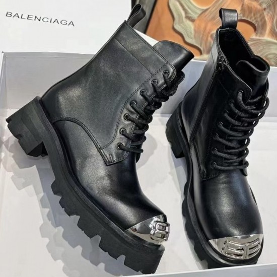 Кожаные ботинки Balenciaga со шнуровкой