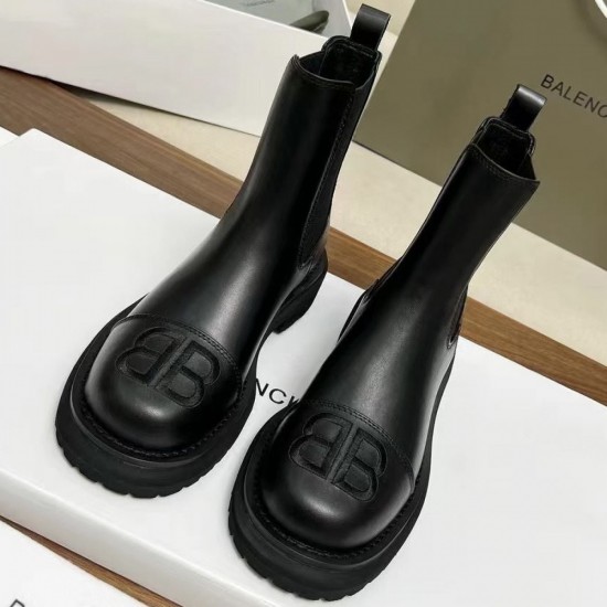 Кожаные челси Balenciaga логотипом BB