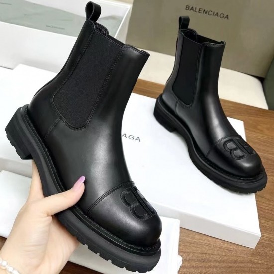 Кожаные челси Balenciaga логотипом BB