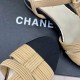 Босоножки Кожаные босоножки Chanel с логотипом