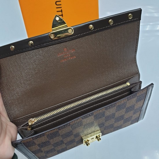 Кошелек Louis Vuitton с замочком