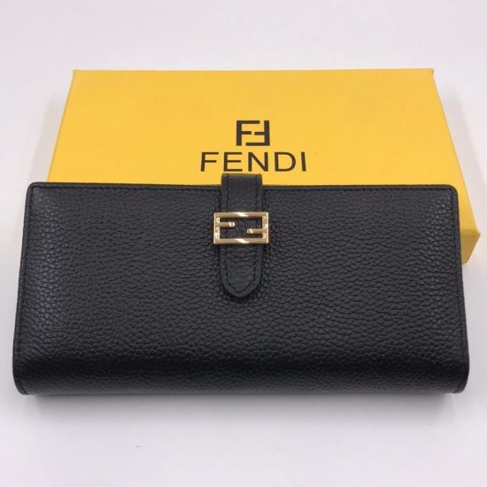 Кошелек Fendi на кнопке черный