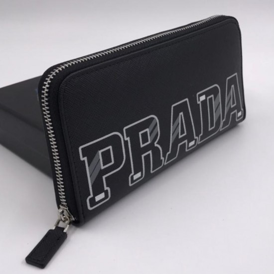 Кошелек Prada