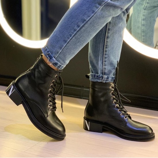 Ботинки кожаные Valentino со шнурками