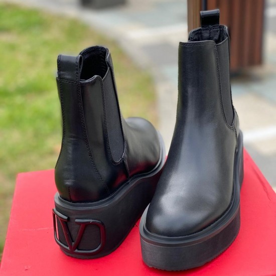 Ботинки кожаные Valentino
