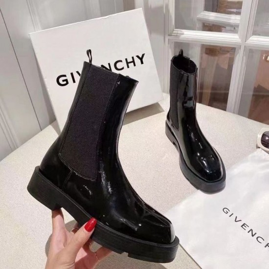 Кожаные ботинки Givenchy Show лакированные чёрные