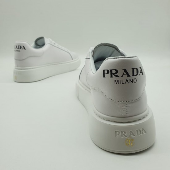 Кроссовки Prada