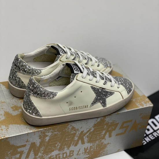 Сникеры Golden Goose Super-Stars белые с серебристыми вставками