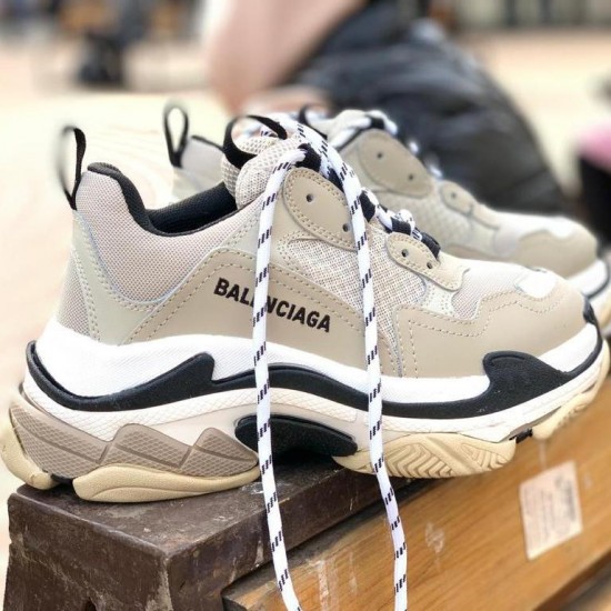 Кроссовки Balenciaga Triple S бежево-чёрные