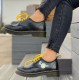 Лоферы Dr. Martens с цветными шнурками