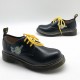 Лоферы Dr. Martens с цветными шнурками