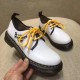 Лоферы Dr. Martens с цветными шнурками