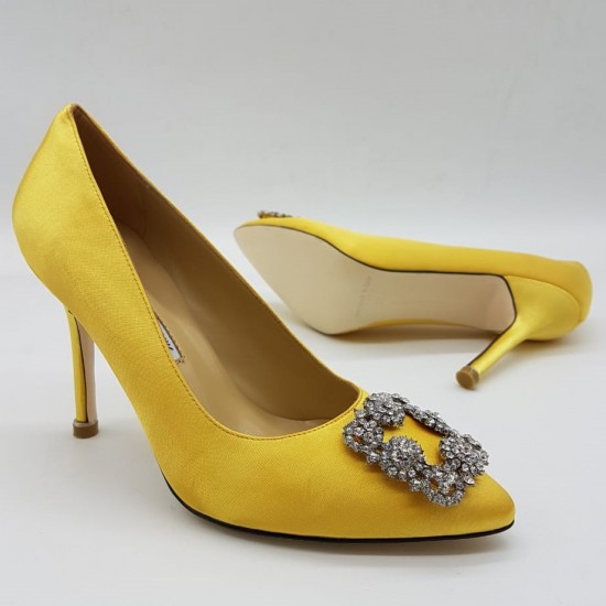 Атласные туфли Manolo Blahnik Hangisi 105