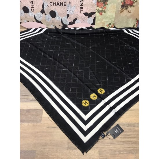 Платок Chanel с геометрическим принтом