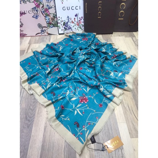 Платок Gucci с цветочным рисунком