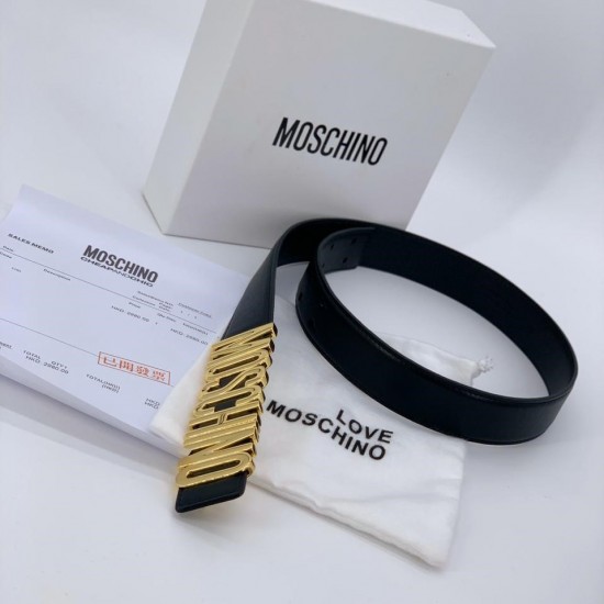 Ремень Moschino с золотистой пряжкой