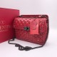 Сумка Valentino Roman Stud The Shoulder Bag красная