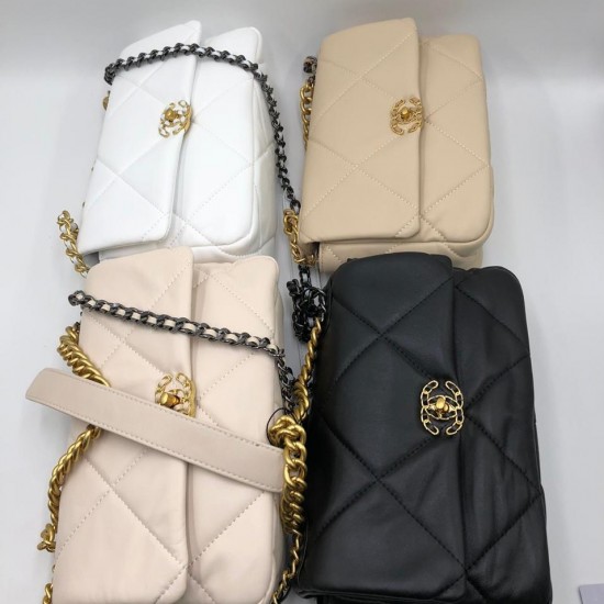 Сумка CHANEL 19 Large Flap Bag