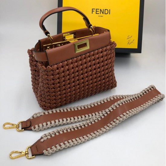 Сумка Fendi PEEKABOO ICONIC MINI