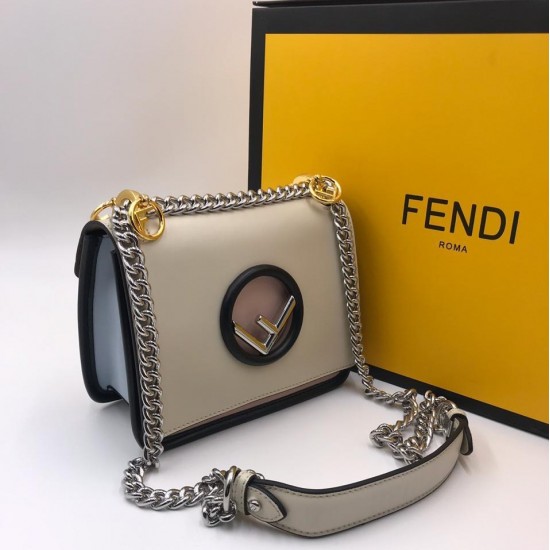 Сумка Fendi Kan I F