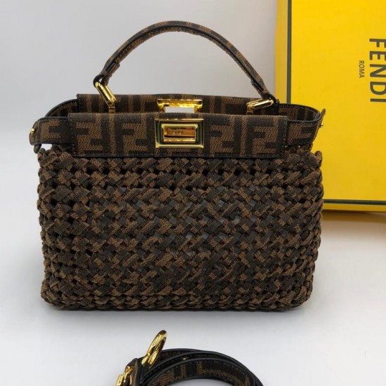 Клатч Fendi PEEKABOO ICONIC MINI